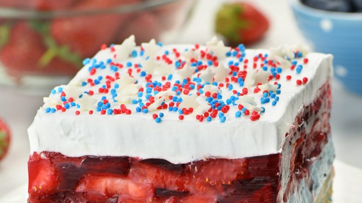 Summer Berry Jello Lasagna2