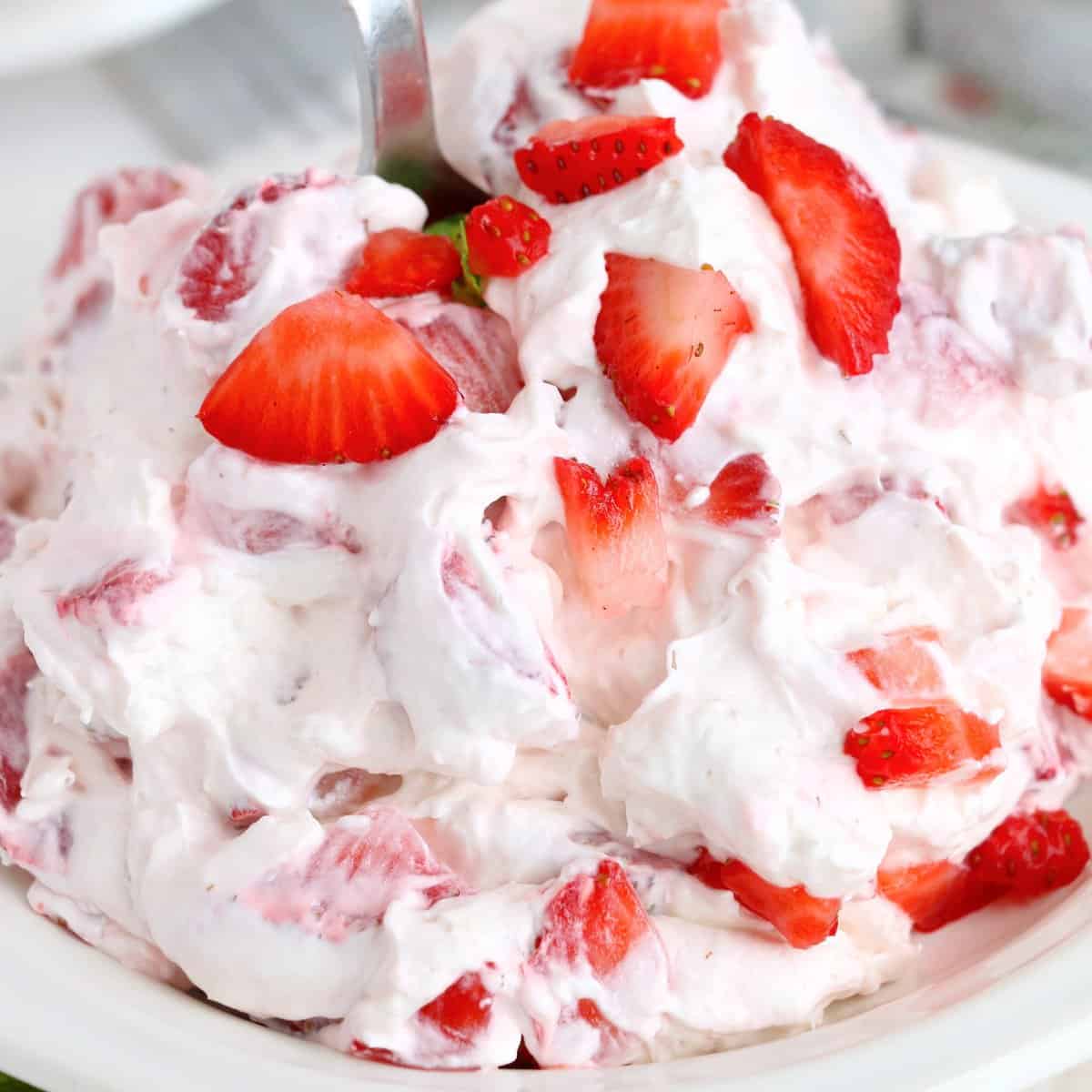 thumbnail Strawberry Cheesecake Fluff scaled 1