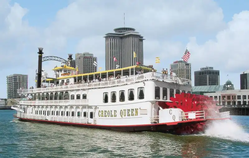 Creole Queen Historic Mississippi River Cruise & Battlefield Tour